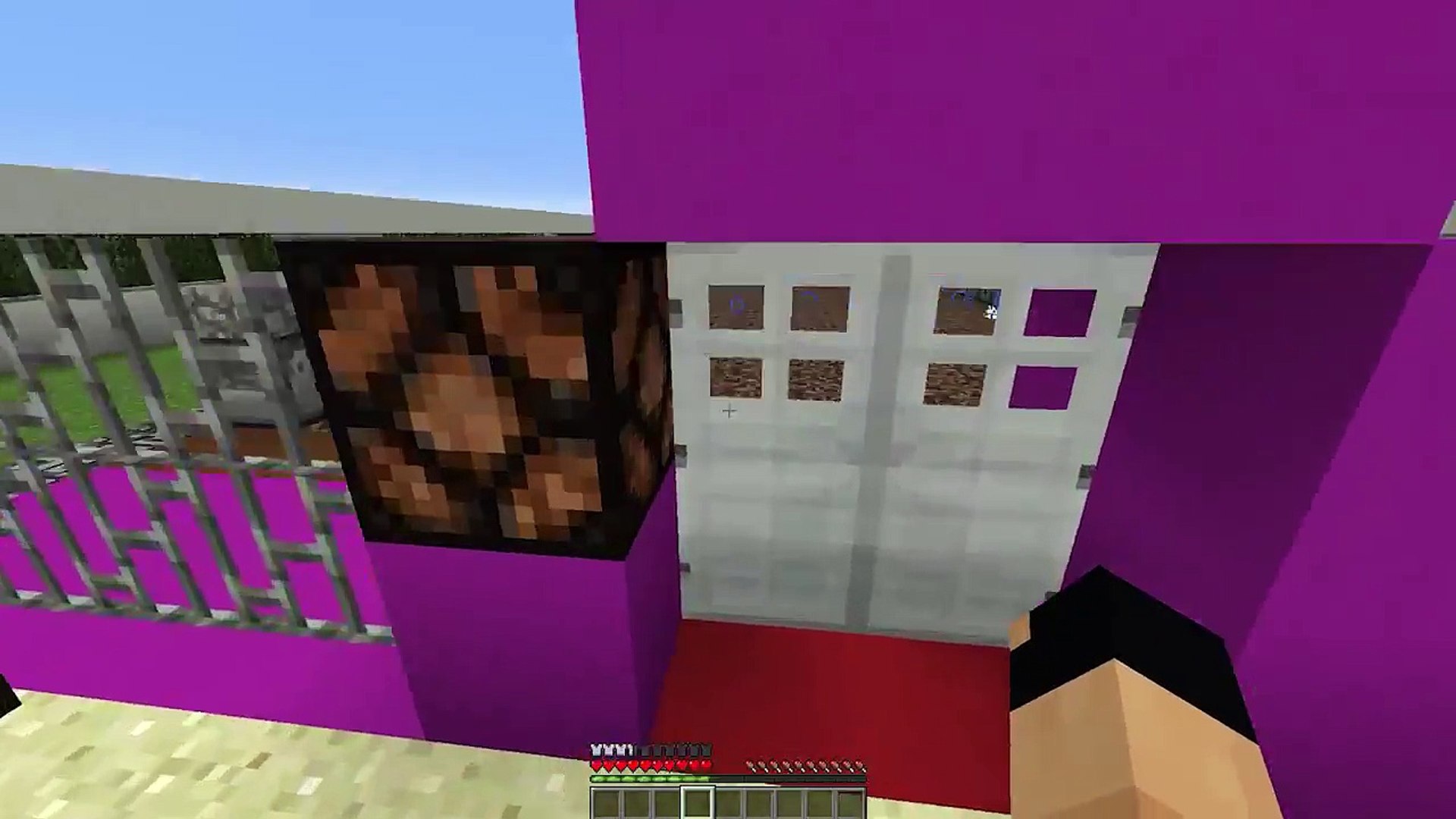 ⁣Minecraft - INVADINDO A CASA DOS JOVENS TITANS!! - (Minecraft INVADINDO )