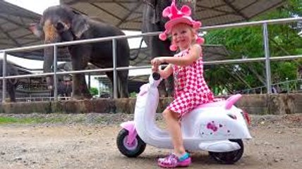 Télécharger la video: Crying baby by motorcycle Johny Johny Yes Papa Nursery Rhymes Songs for Babies and Toddlers