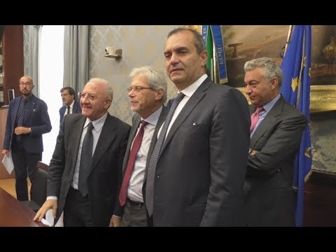 Napoli - Bagnoli, siglato accordo tra Comune, Regione e Governo (19.07.17)