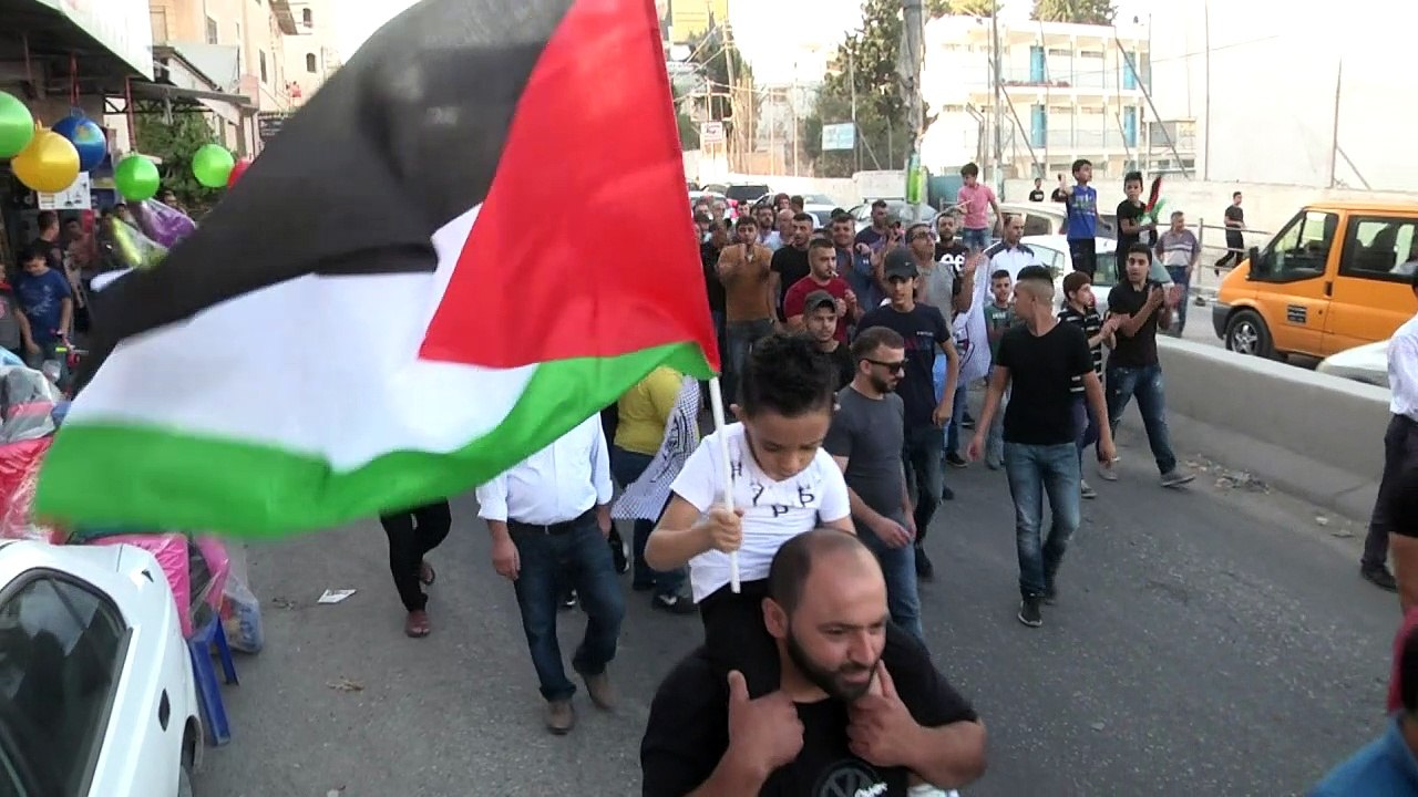 مواجهات بين الشرطة الإسرائيلية وفلسطينيين عند حاجز قلنديا