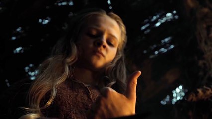 La sorcière prédit à Cersei son sacre et la mort de tous ses enfants !