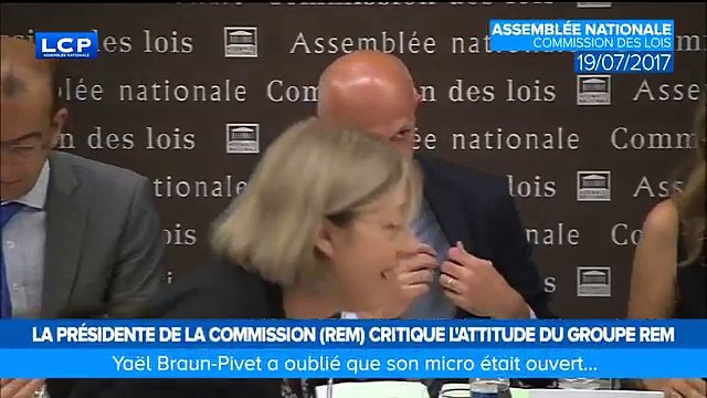 Une députée La République En Marche critique ses collègues à la fin d'une séance, pensant que le micro était éteint !