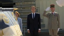 Francia: visita di Macron in una base aerea fra le polemiche sui tagli alla difesa