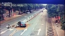 Car crash sets off amazing fence domino effect