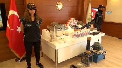 Uyuşturucu Tacirleri Sattıkları Zehirleri 'Un' Paketine Gizlemişler