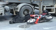 Hafriyat Kamyonunun Altında Kalan Motosiklet Sürücüsü Hayatını Kaybetti