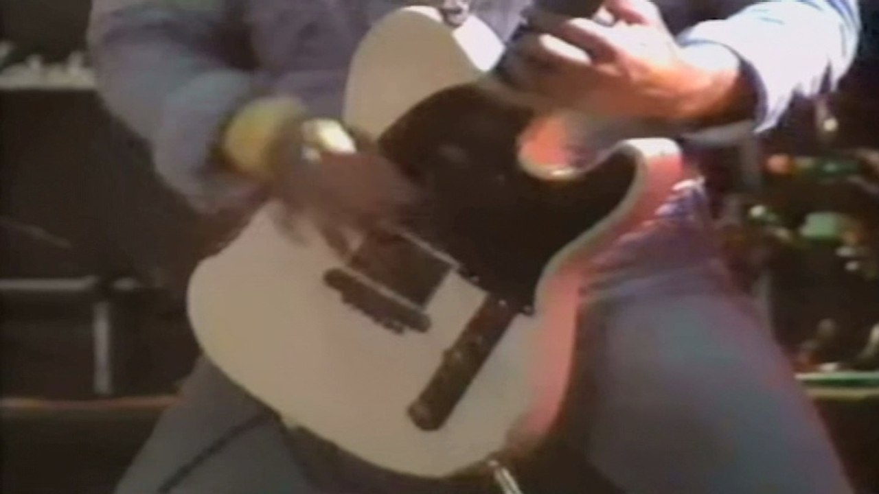 Status Quo Live - Caroline(Rossi,Young) - Quo's Back,Stade De L'Union,Brussel,Belgium 21-6 1986