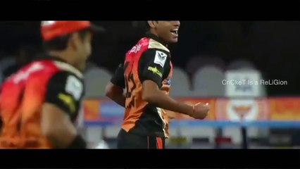 Bhuvneshwar Kumar the best bowler wickets 2017(UPDATED)