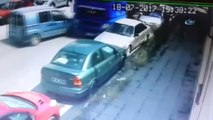 18 Aracın Karıştığı Kaza Güvenlik Kamerasında