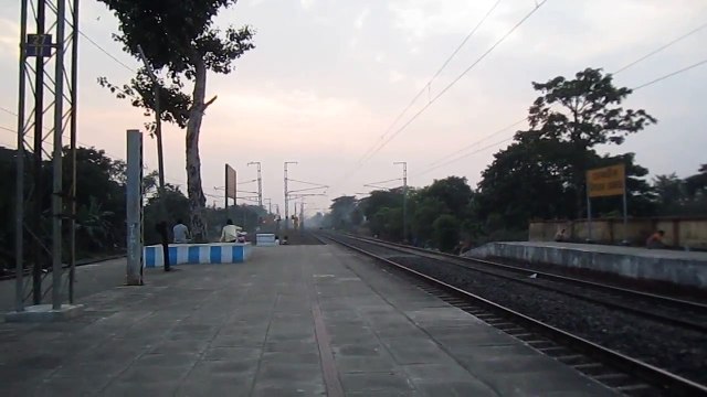 SRC Red Beast with YPR - HWH Duronto Express !