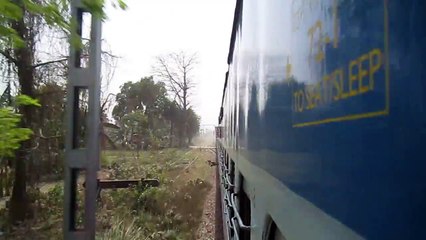 [HD] SGUJ WDP-4 20072 blasting past Bhagwanpur between HJP and MFP