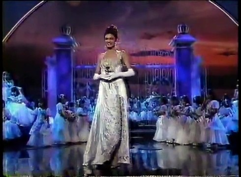 Sushmita Sen miss universe 1994 answering the question during miss universe competition