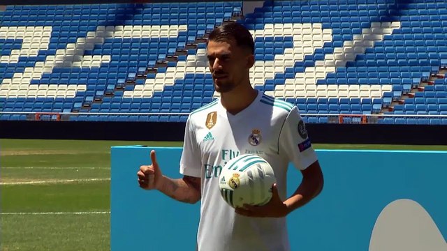 Real Madrid - Dani Ceballos présenté à Bernabeu