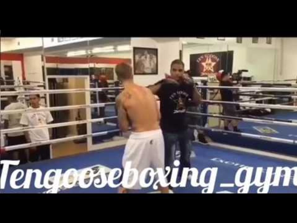 Justin Bieber vs Conor McGrgeor Who You Got? Floyd Mayweather in JB Conrer  EsNews Boxing