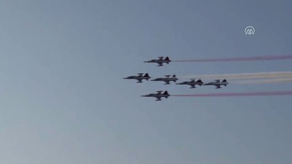 Türk Yıldızlarından KKTC'de Gösteri