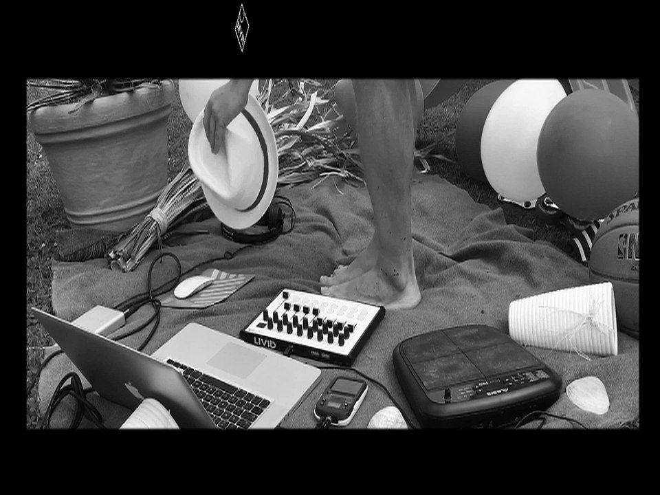 Göran Meyer [ LIVE IN THE GARDEN ] SHOWCASE