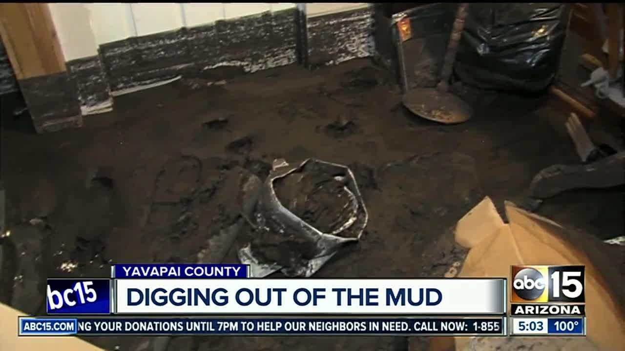 Flash flood causes evacuations in Mayer