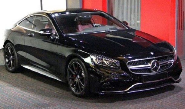 2018 Mercedes AMG S63 VS Mercedes-Benz S500