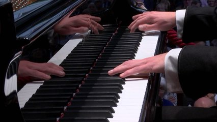 Lucas Jussen - Poulenc: 1. Allegro ma non troppo