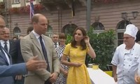 Pangeran William dan Kate Middleton Buat Kue Pretzel