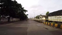 Car PASSING Through SKYSCRAPERS - Mumbai Eastern Freeway AMAZING DRI