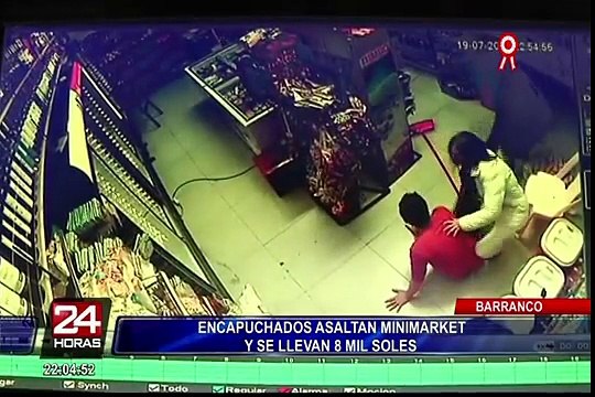 Barranco: asaltan minimarket y se llevan más de ocho mil soles