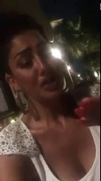 بكاء غادة عبد الرازق بعد فضيحة لايف جزر المالديف وتعتذر لجمهورها