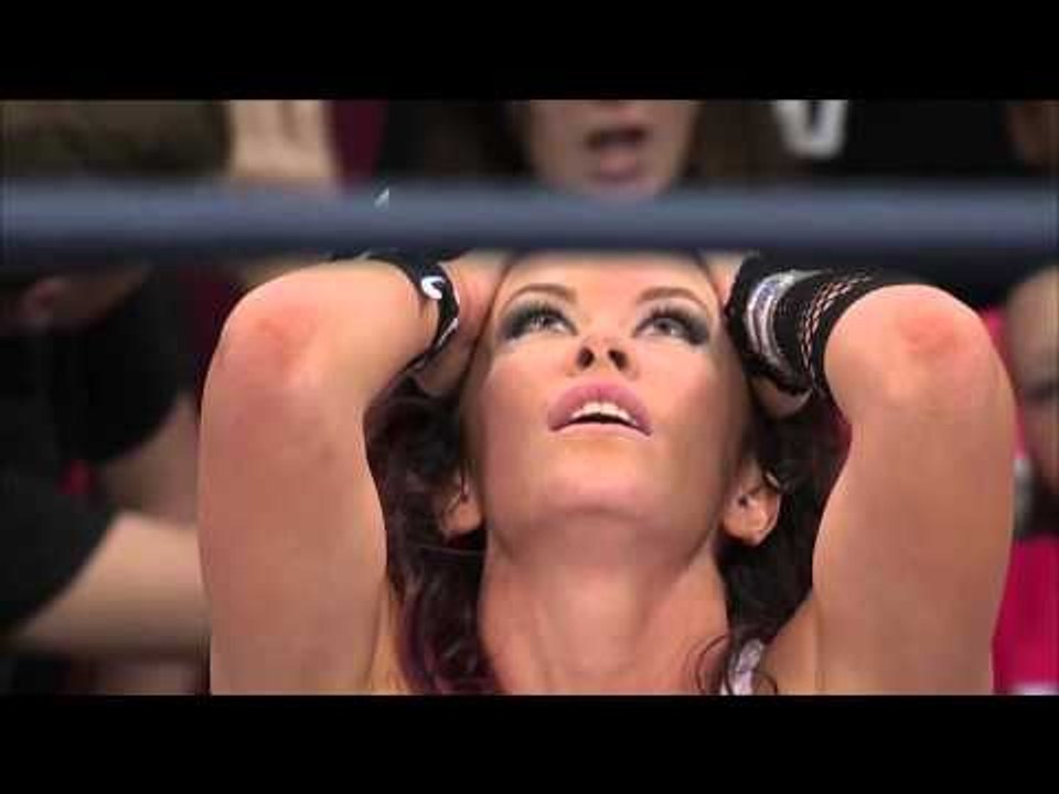 World Title Series Highlights: Gail Kim vs Madison Rayne (11/11/15)