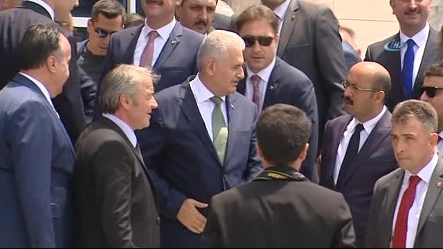 Başbakan Yıldırım, Cuma Namazını Mamak Yeni Merkez Camii'nde Kıldı