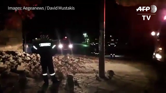 Two tourists die as quake hits Greek, Turkish resorts