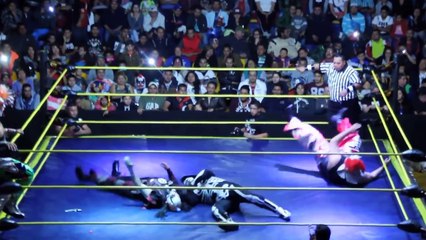 Psycho Clown y La Parka vs Murder Clown y Monster Clown en la Arena Neza