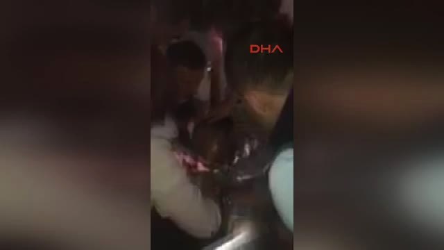 Direksiyon Başında Fenalaşınca Otomobilini Yol Ortasında Durdurdu-ek Görüntüyle