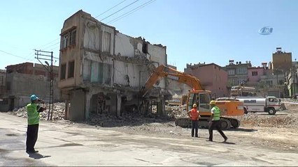 Boşaltılan Binalar Böyle Yıkıldı