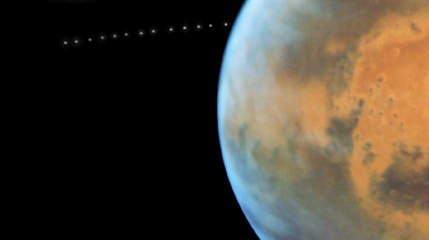 La petite lune Phobos immortalisée autour de Mars