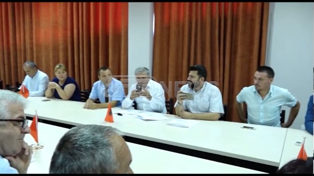 Ora News – Betohet kryebashkiaku i ri i Kavajës, mandat vetëm për 2 vite