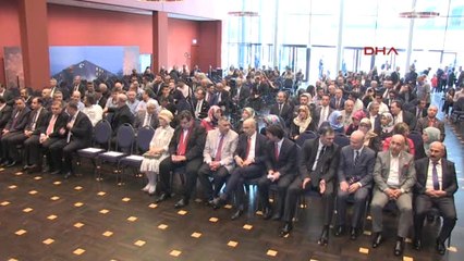 Berlin'de Hacivat Karagözlü Seçime Katılım Teşviki