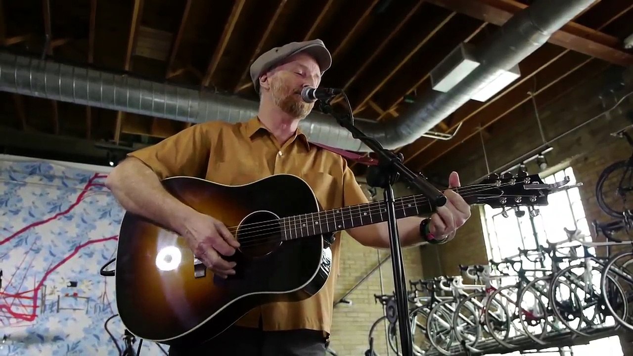 billy-bragg-i-aint-got-no-home-in-this-world-anymore-live-on-kexp