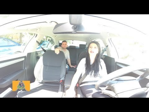 “Mos i fol shoferit” – Erion Isaj në taksinë e Rudina Dembacaj (21 korrik 2017) - Ora News