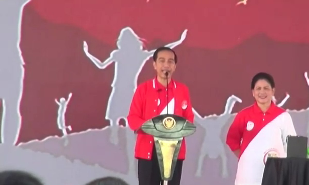 Peringati Hari Anak, Presiden Jokowi Bermain Sulap