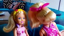 En para y muñeca Barbie corazón frío Anna Elsa chicas de dibujos animados con muñecas juegos estera subsidiaria