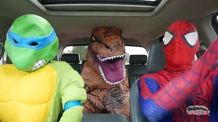 Superheroes Dancing in a Car Mashup! Spiderman, Elsa, T-Rex, Batgirl, and Dream Girl! In R