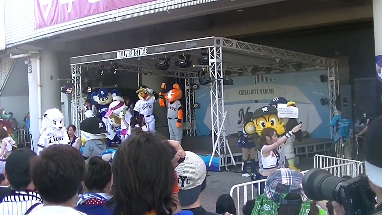 つば九郎は、どうしてもあの議員を探したいようですww