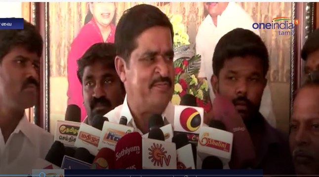 MLA V C Arukutty Join in ADMK Amma Party-Oneindia Tamil