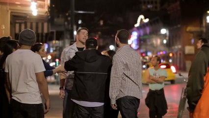 Ils n'auraient pas du insulter sa copine... Double KO