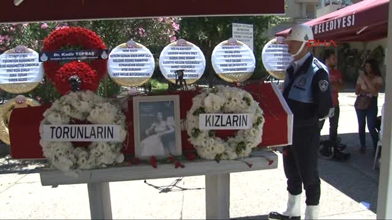 Şoför Nebahat' Son Yolculuğuna Uğurlanıyor