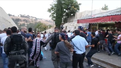 إضراب بالقدس حدادا على شهداء جمعة الغضب