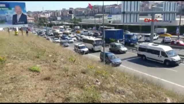 Bayrampaşa'da Polis Ekibi Kaza Yaptı 1 Şehit