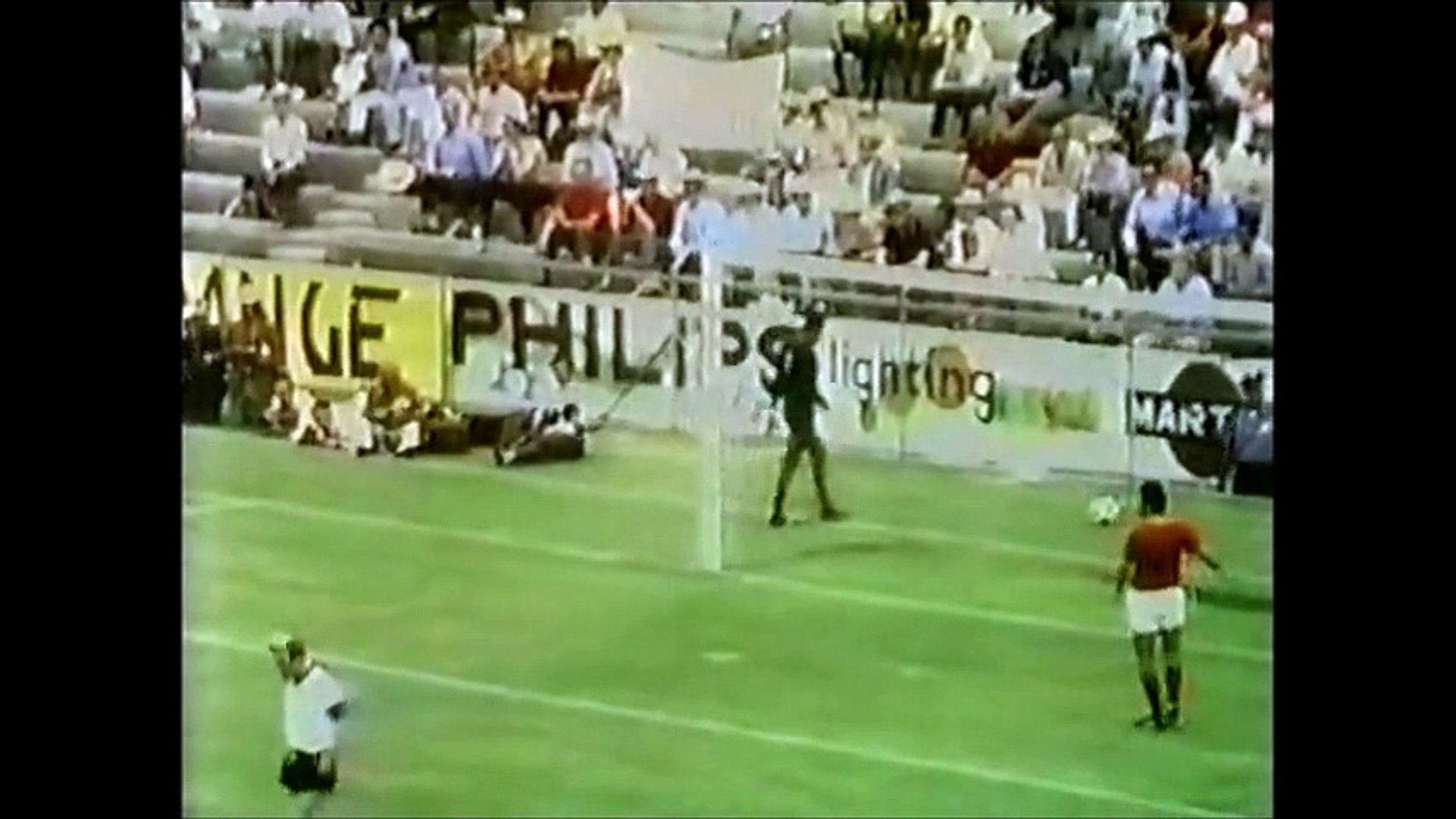 Gerd Muller vs Morocco - World Cup 1970(All Touches and Actions)