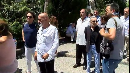 'Şoför Nebahat' Son Yolcuğuna Uğurlanıyor