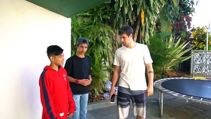 UM INSCRITO ME EMPURROU NA PISCINA [ REZENDE EVIL ]